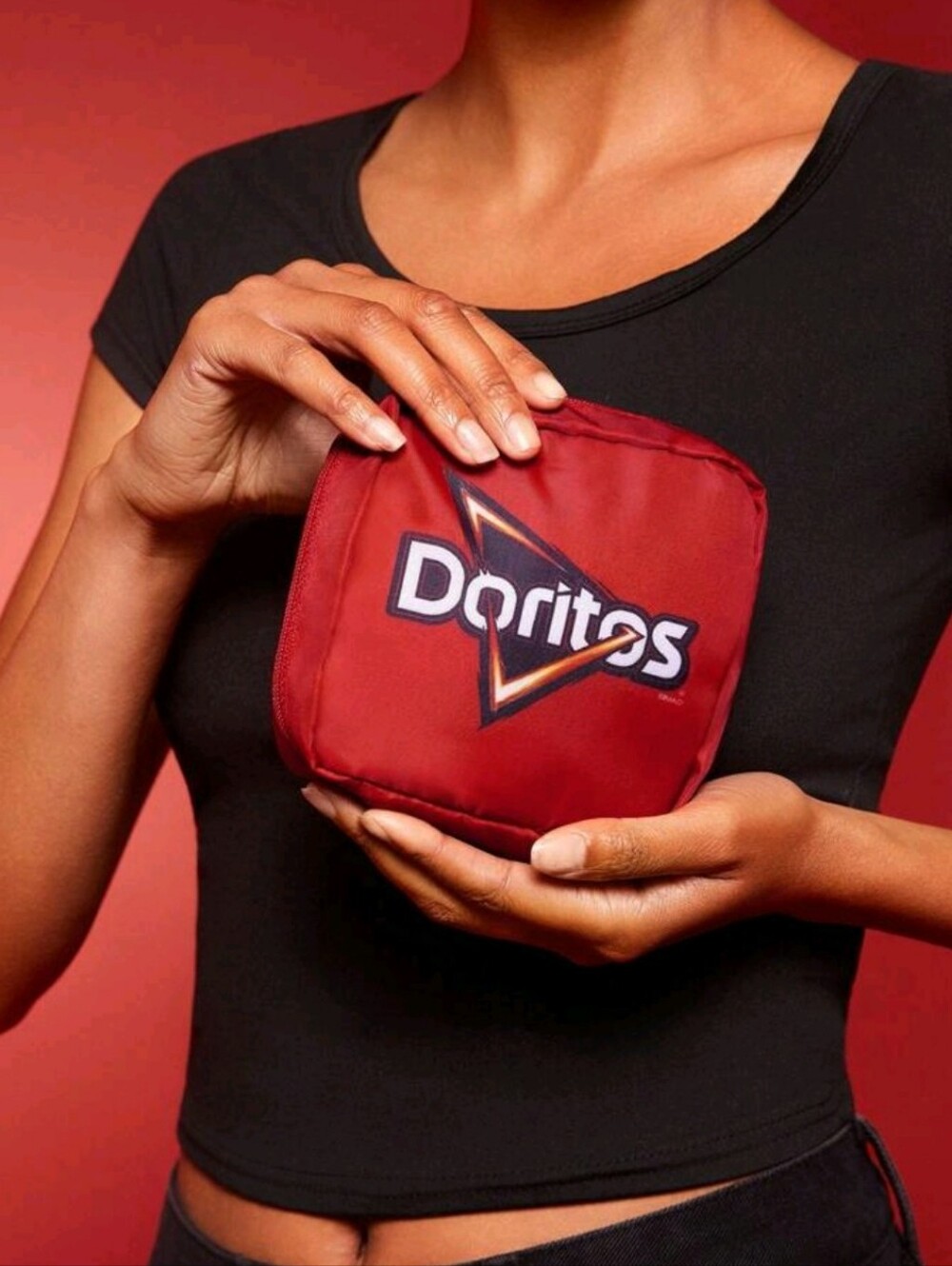 NIP: Doritos Red Logo Cube Pouch - Picture 2 of 5